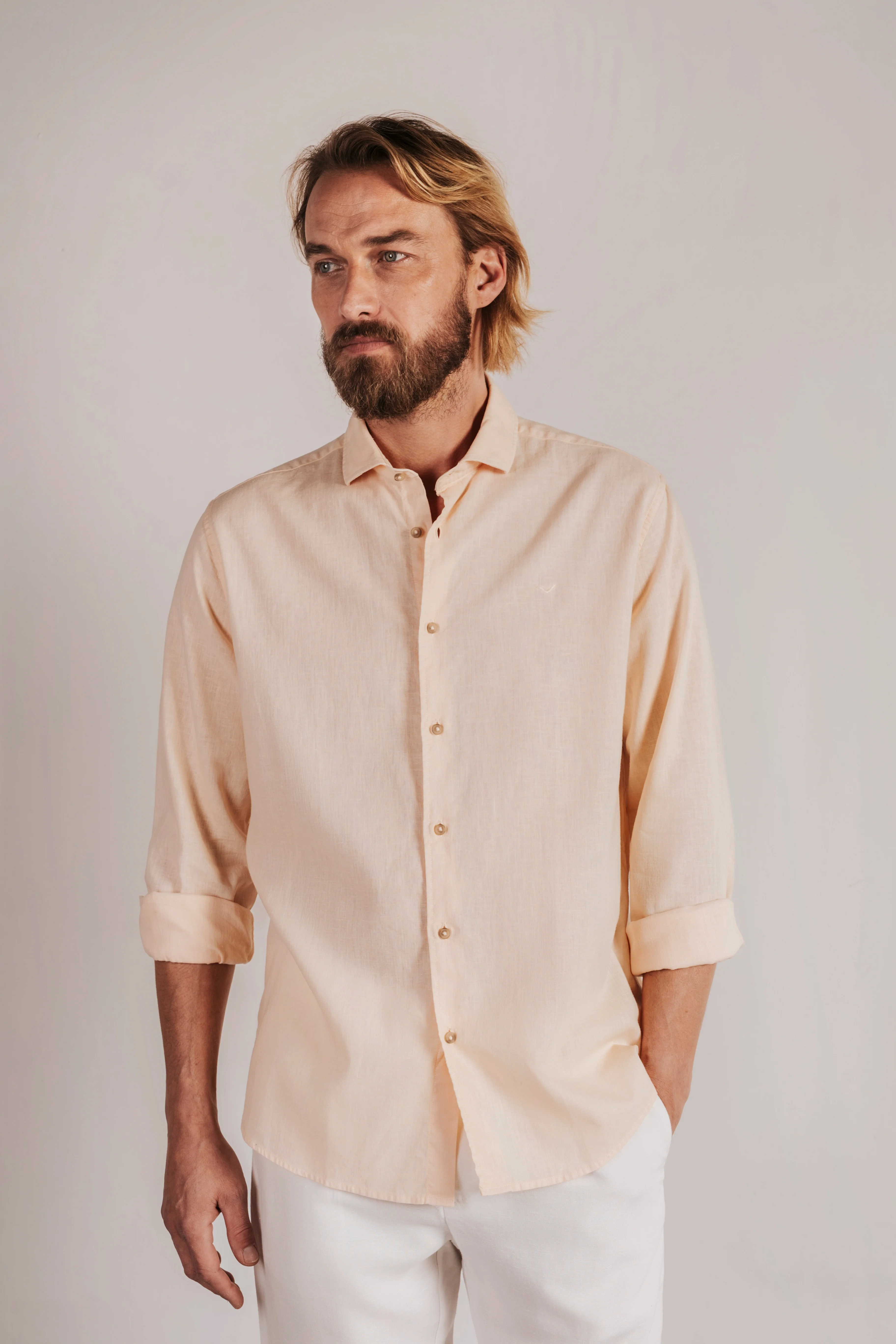 Camisa regular fit lino