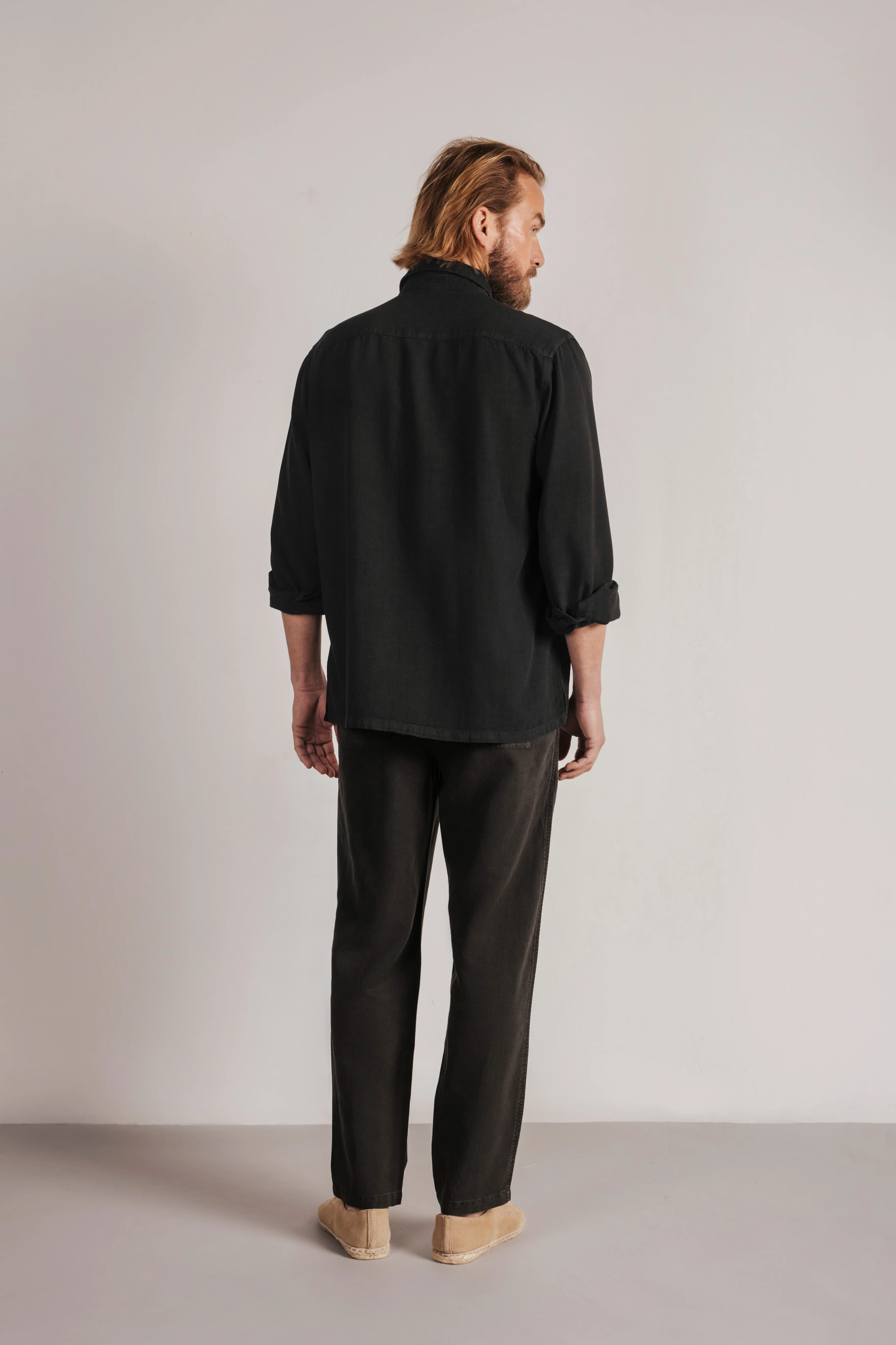 Camisa regular fit con bolsillo - Image 4